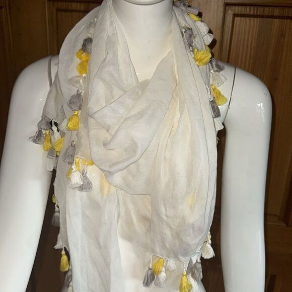 banana republic multi use scarf - Picture 3 of 8